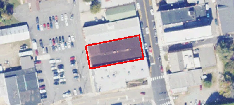 28 Main St