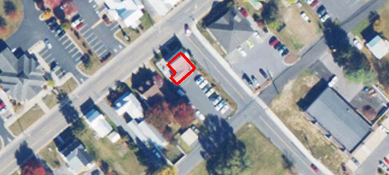 318 Main St