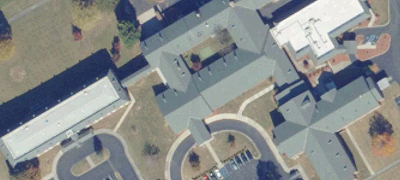 990 Holston Rd