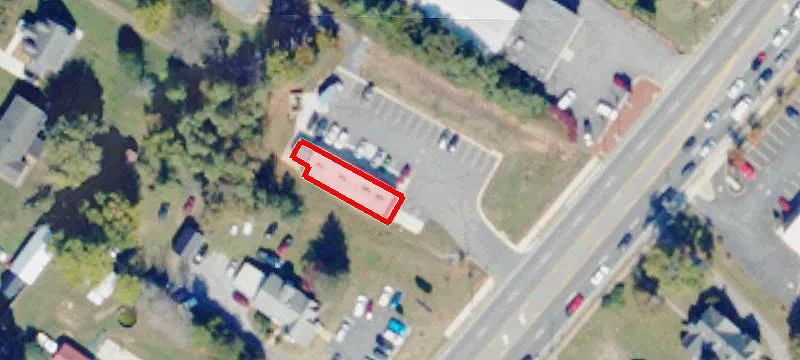 4886 Amherst Hwy