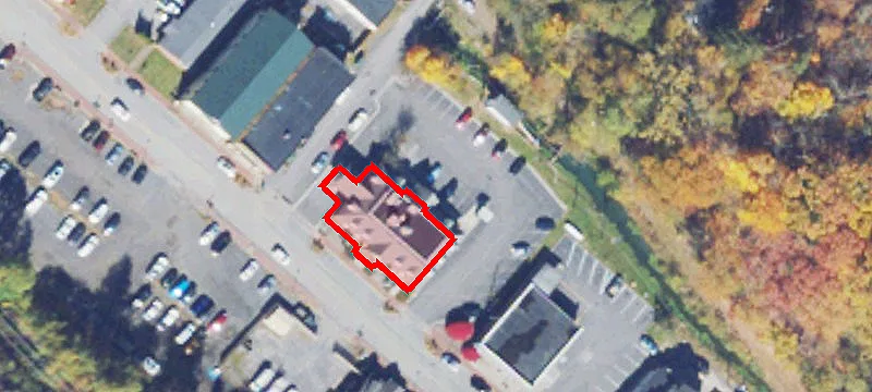 2771 Main St