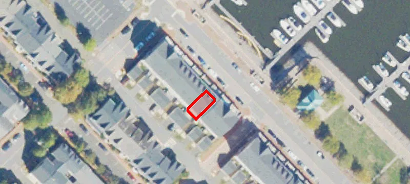 613 Hbr Side St