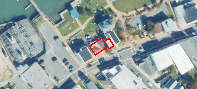 4071 Main St