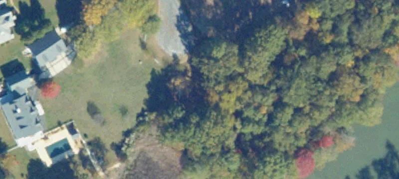 243 Surry St
