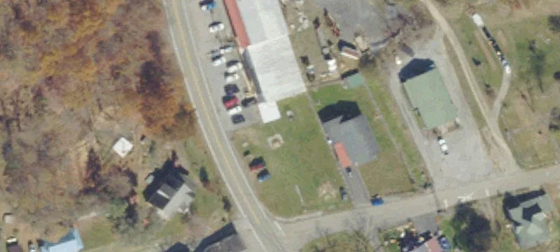 5882 Redbud Hwy