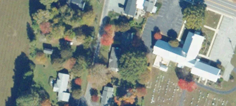 51 Edgewood Ln