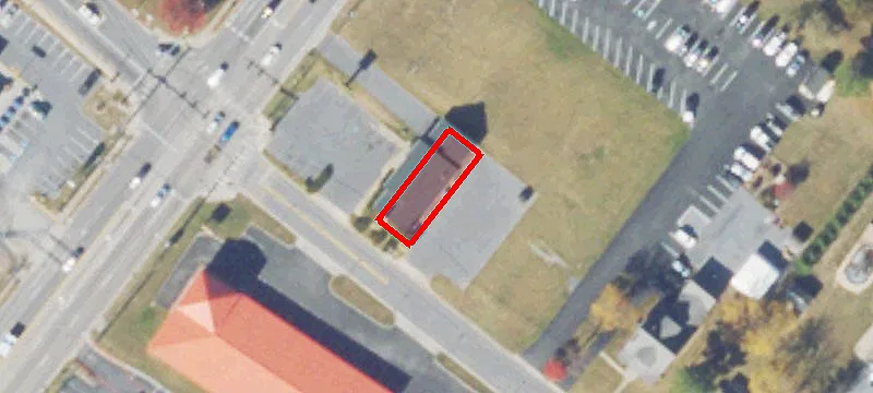 2360 Main St