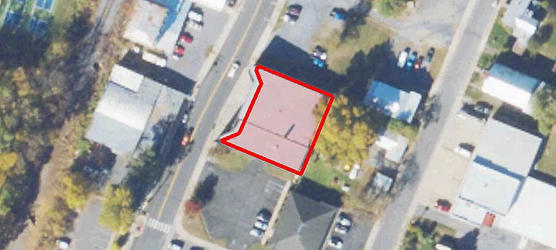 132 Main St