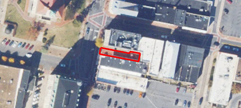 16 Main St