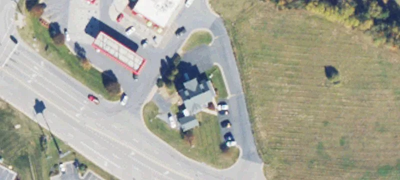 30 Ladd Rd