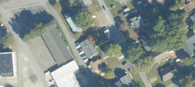 611 Della St