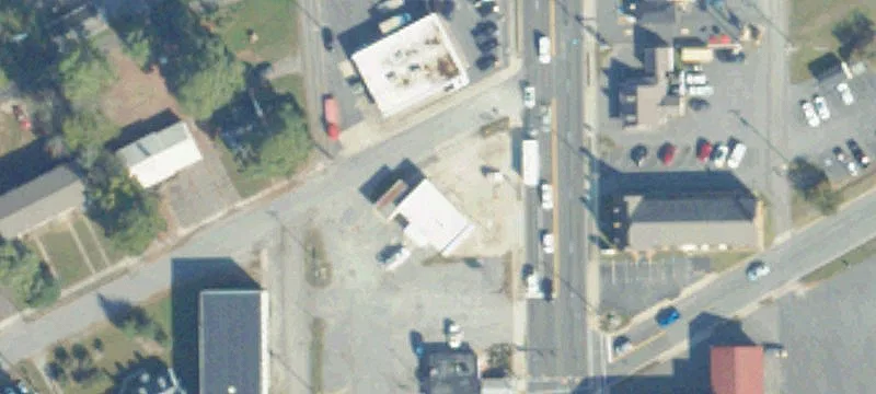 703 Church Ln