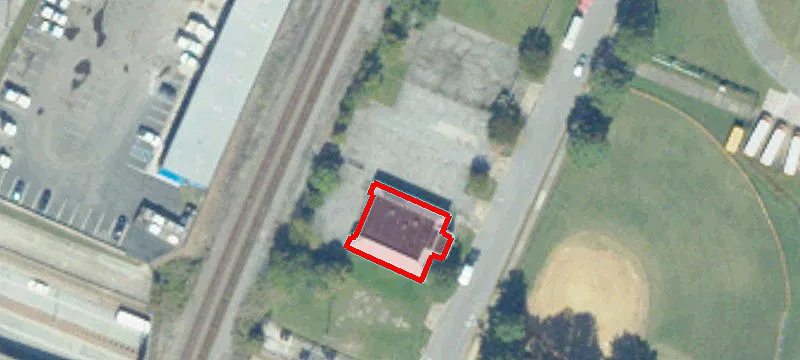 1005 May Ave