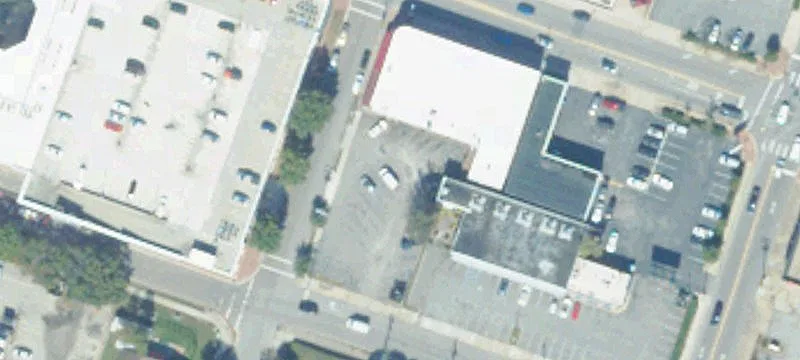 2000 Omohundro Ave