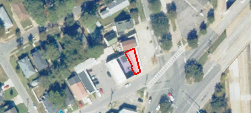 107 Maple Ave