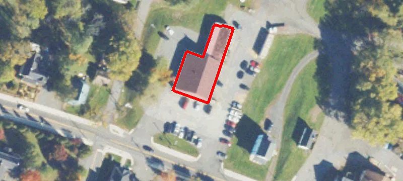 11 Colonial Hwy