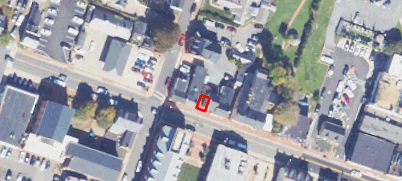 24 Market St