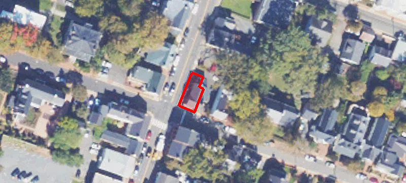 102 King St