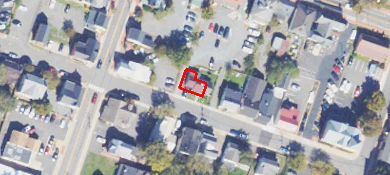 4 Royal SE St
