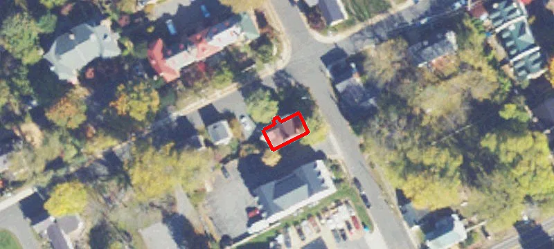 10 Jay St