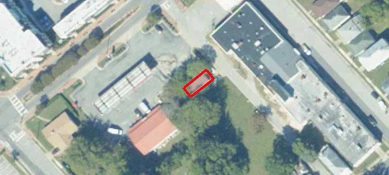 8 Williams St