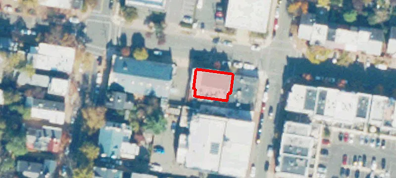 212 Queen St
