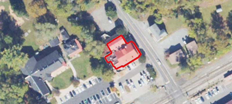 7134 Main St