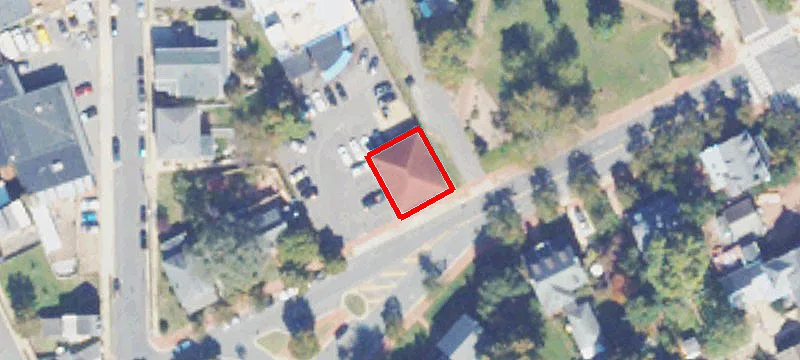 523 George St
