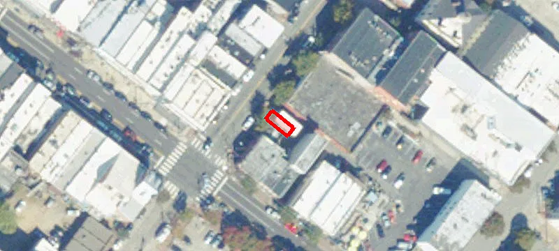 3 18th St