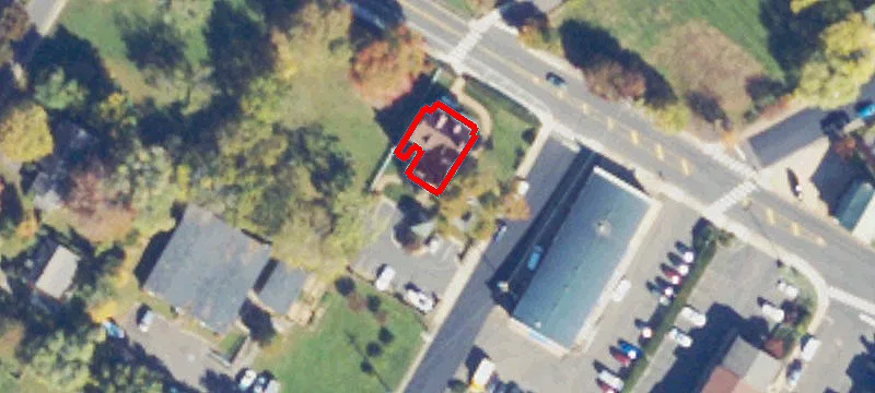 74 Waterloo St
