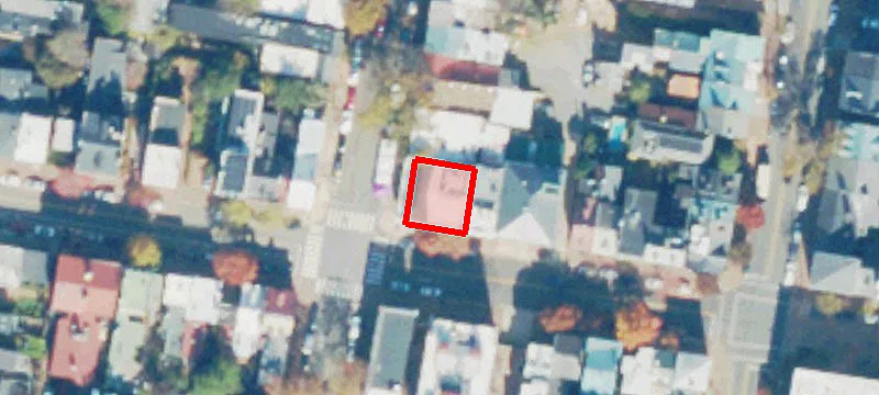 128 Royal St