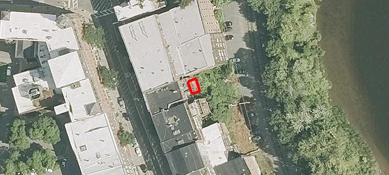 127 Main St