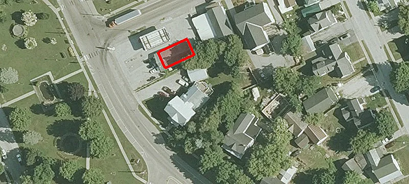 33 Grand Ave