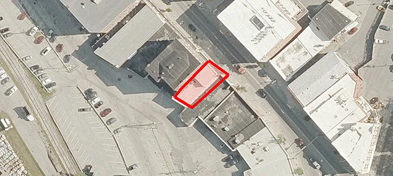 100 Main St