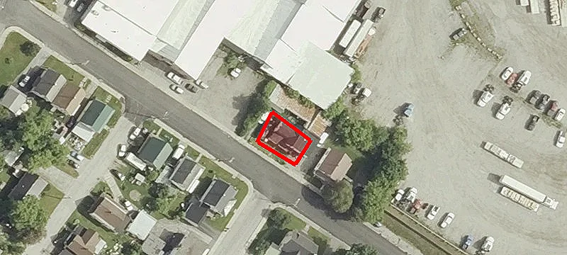 21 Ctr St