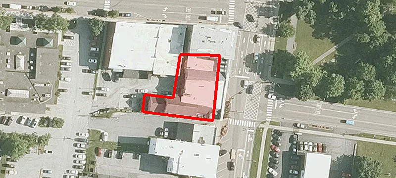 16 Main St