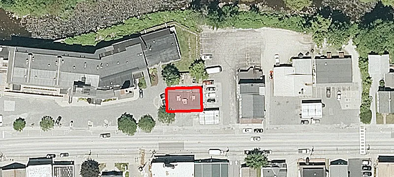 143 Main St