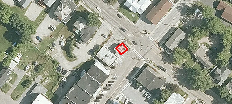 13 Main St