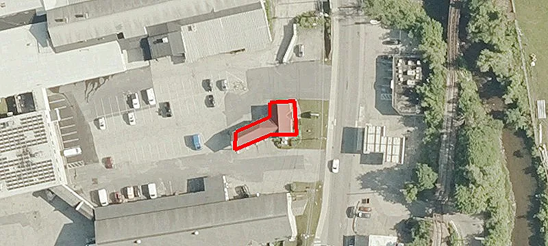 137 Main St