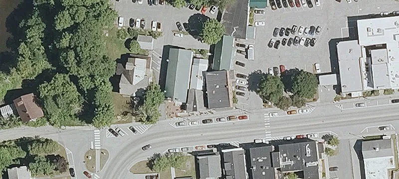82 Lowr Main St