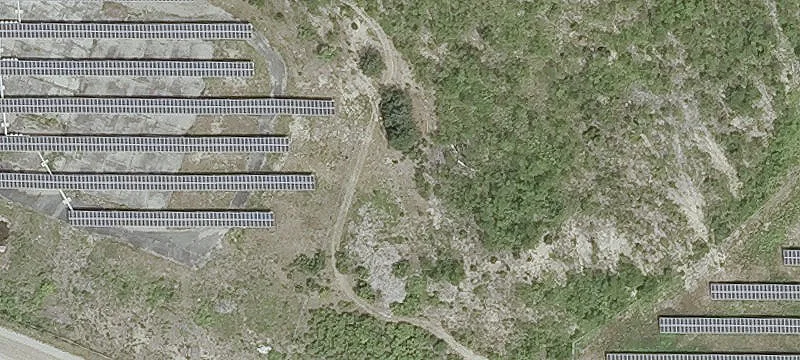 3 Commercial Ln