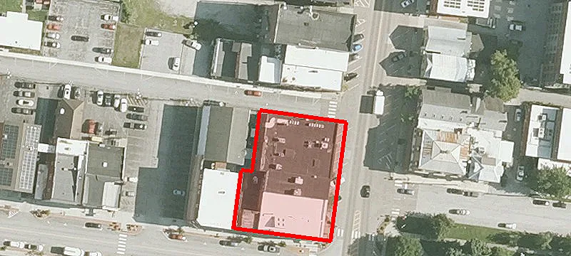 68 Main St