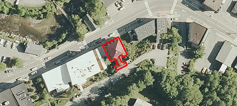 35 Main St