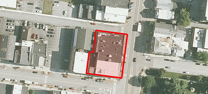 64 Main St
