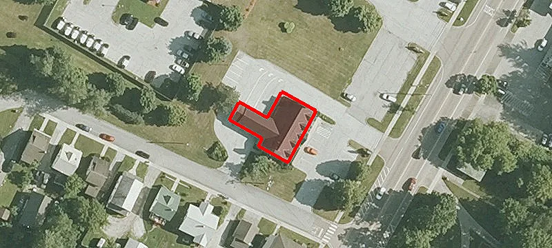 152 Main St