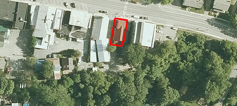 27 Main St