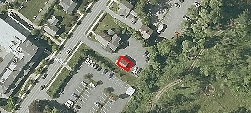 3868 Main St