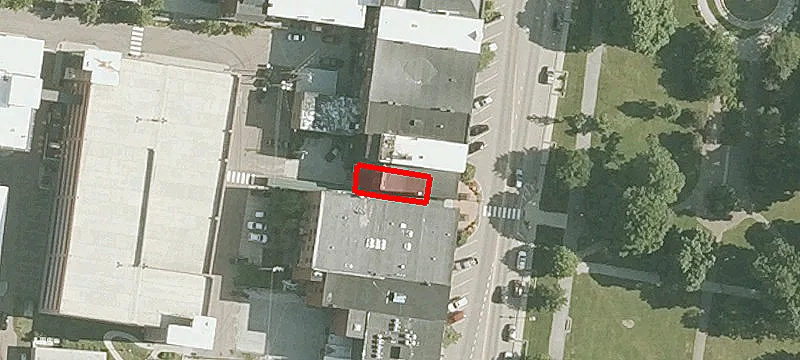 30 Main St