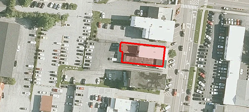 38 Main St