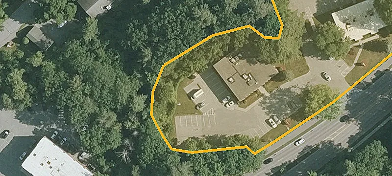 140 Kennedy Dr